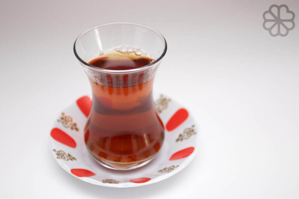 Aşırı Çay İçmek Kronik Zehirlenme Yapar